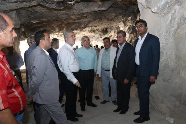 بازدید دکتر مونسان از غار سنگ شکنان و یک مجموعه خصوصی در جهرم