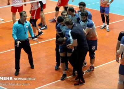 داور ایرانی در مسابقات در باشگاه های والیبال آسیا قضاوت می نماید