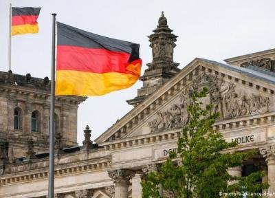 دولت آلمان، کاخ سفید را به دلیل مصادره محموله ماسک سارق مدرن لقب داد