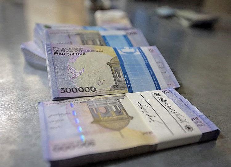 احتمال افزایش 200 هزار تومانی حقوق کارگران در سال 99 افزایش احتمال افزایش 200 هزار تومانی حقوق کارگران در سال 99 افزایش حق مسکن کارگران؛ آیا حداقل دستمرد سالجاری افزایش پیدا می نماید؟