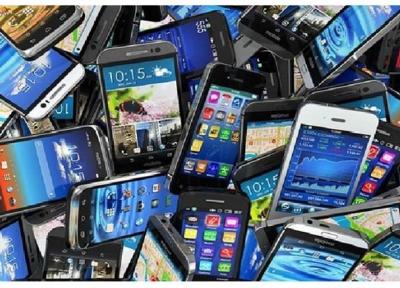 اهدای 102 گوشی هوشمند به دانش آموزان نیازمند در ناحیه 2 بهارستان